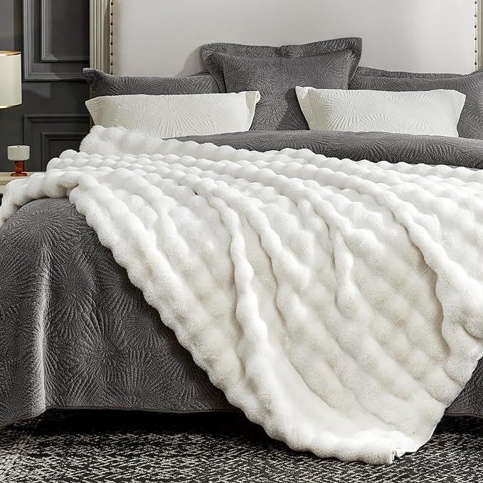 Cozy Bliss Faux Fur Throw Blanket - Image 5