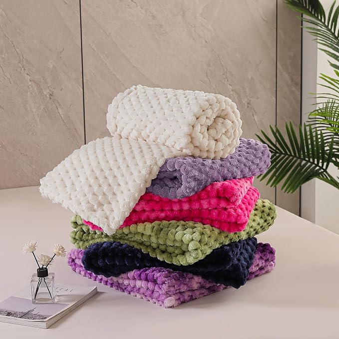 Exclusivo Mezcla Fleece Queen Blanket - Image 8