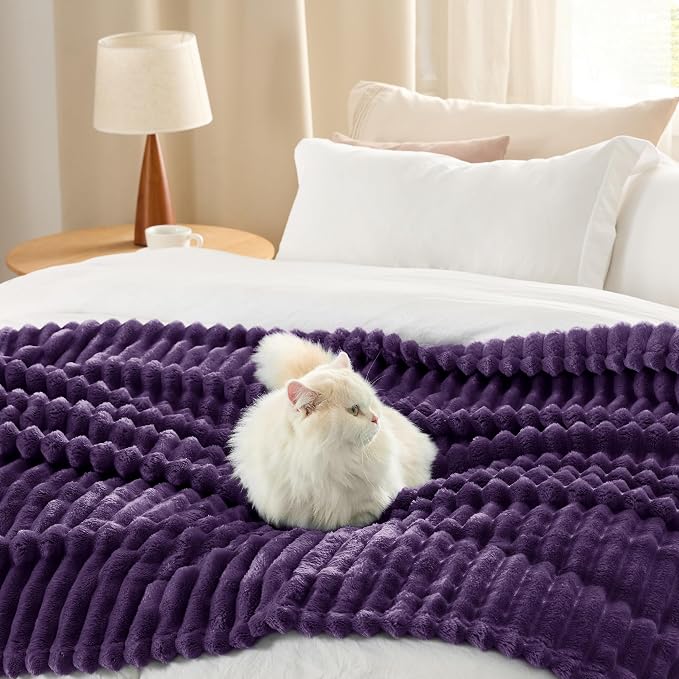 Bedsure GentleSoft Purple Full Blanket - Image 7
